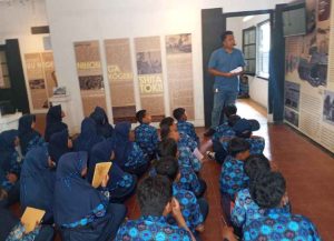 Agenda Rutin Tahunan, kembali..!!! SMP Negeri 6 Kota Metro kunjungi rumah sejarah